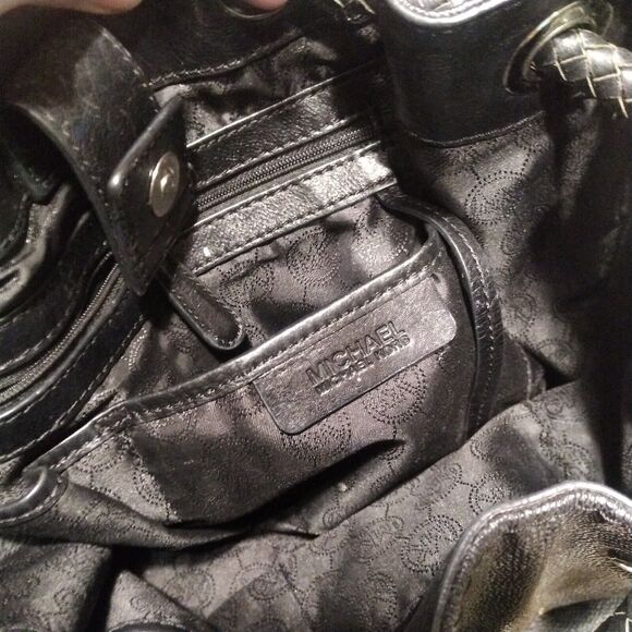 Michael Kors Signature Coated Leather Jet Set Tassel Drawstring Tote Bag Large - Picture 13 of 15